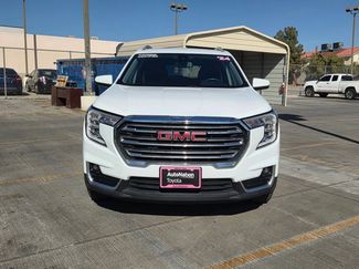 Used 2024 GMC Terrain SLT video 2