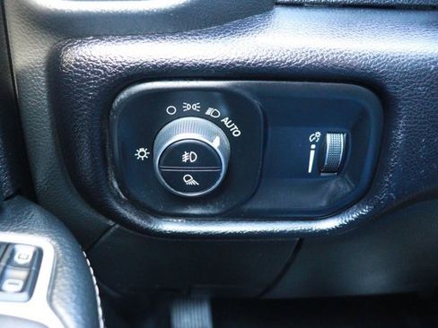 Used 2024 RAM 2500 Big Horn image 25