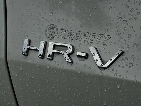 Used 2025 Honda HR-V Sport image 29