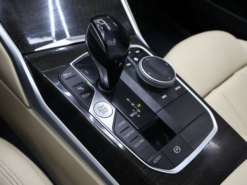 Used 2019 BMW 330i Sedan image 27