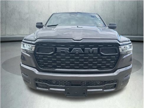 New 2026 RAM 1500 Express AWD/4WD image 9