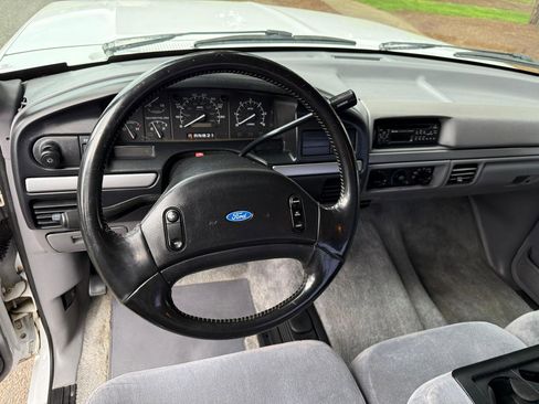 Used 1995 Ford F250 XLT image 13