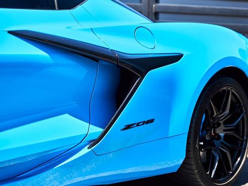 Used 2024 Chevrolet Corvette Z06 w/ Battery Protection Package RWD image 10