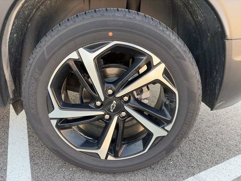 Used 2022 Chevrolet TrailBlazer RS w/ Sun and Liftgate Package AWD/4WD image 36