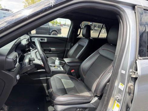 Used 2023 Ford Explorer ST-Line AWD/4WD image 7