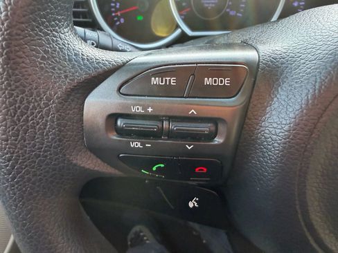 Used 2015 Kia Optima LX w/ LX Convenience Package image 19