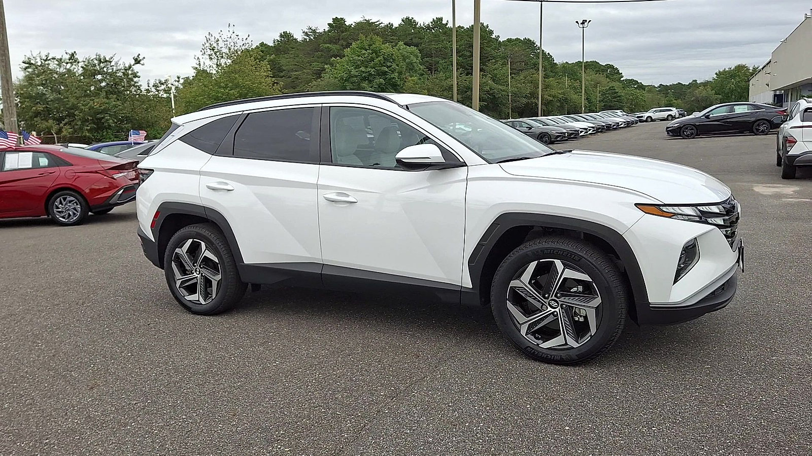 Certified 2024 Hyundai Tucson SEL w/ Convenience Package AWD/4WD image 2