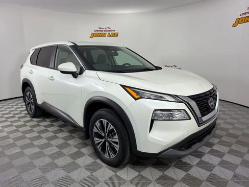 Used 2023 Nissan Rogue SV image 8