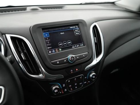 Used 2023 Chevrolet Equinox LT image 26