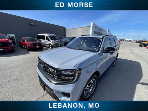 Used 2025 Ford Expedition Active AWD/4WD image 20