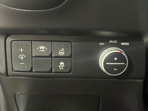 Used 2016 Kia Soul ! w/ Premium Package FWD image 35