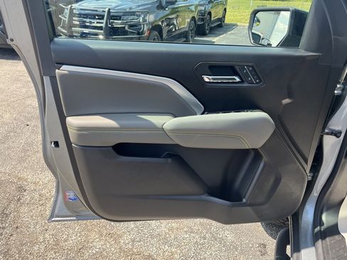 New 2025 Chevrolet Colorado ZR2 image 9