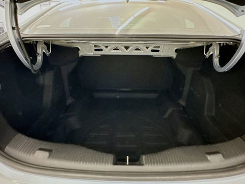 Used 2018 Chevrolet Cruze LS FWD image 29