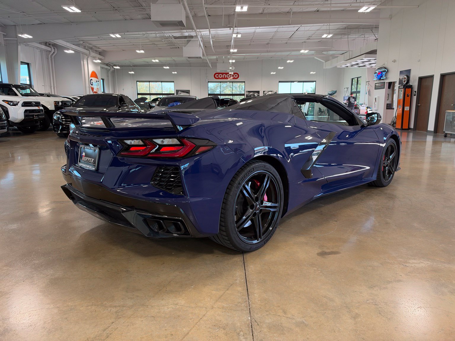 Used 2026 Chevrolet Corvette Stingray Premium Conv w/ Z51 Performance Package RWD image 13