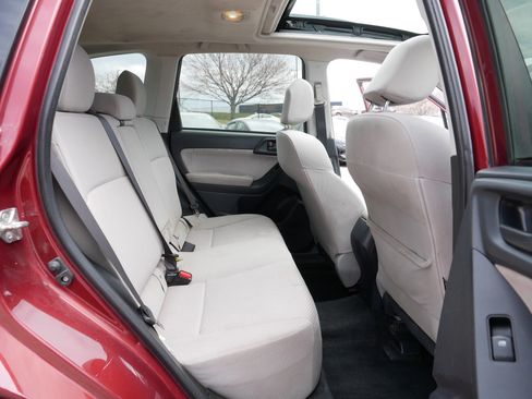 Used 2015 Subaru Forester 2.5i Premium AWD/4WD image 18