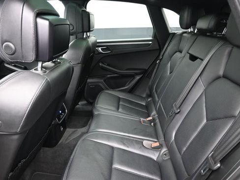 Used 2017 Porsche Macan GTS image 26