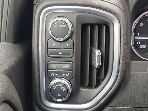 Used 2022 GMC Sierra 2500 SLE w/ SLE Value Package; AWD/4WD image 15