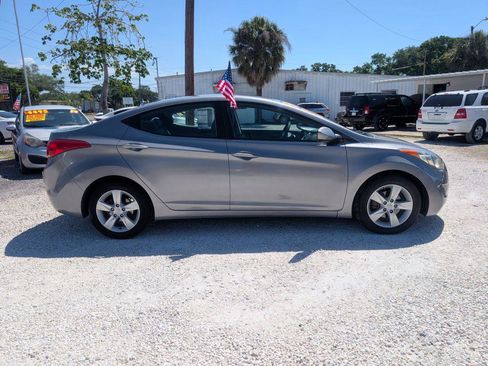 Used 2011 Hyundai Elantra GLS w/ Preferred Equipment Pkg 3 image 4