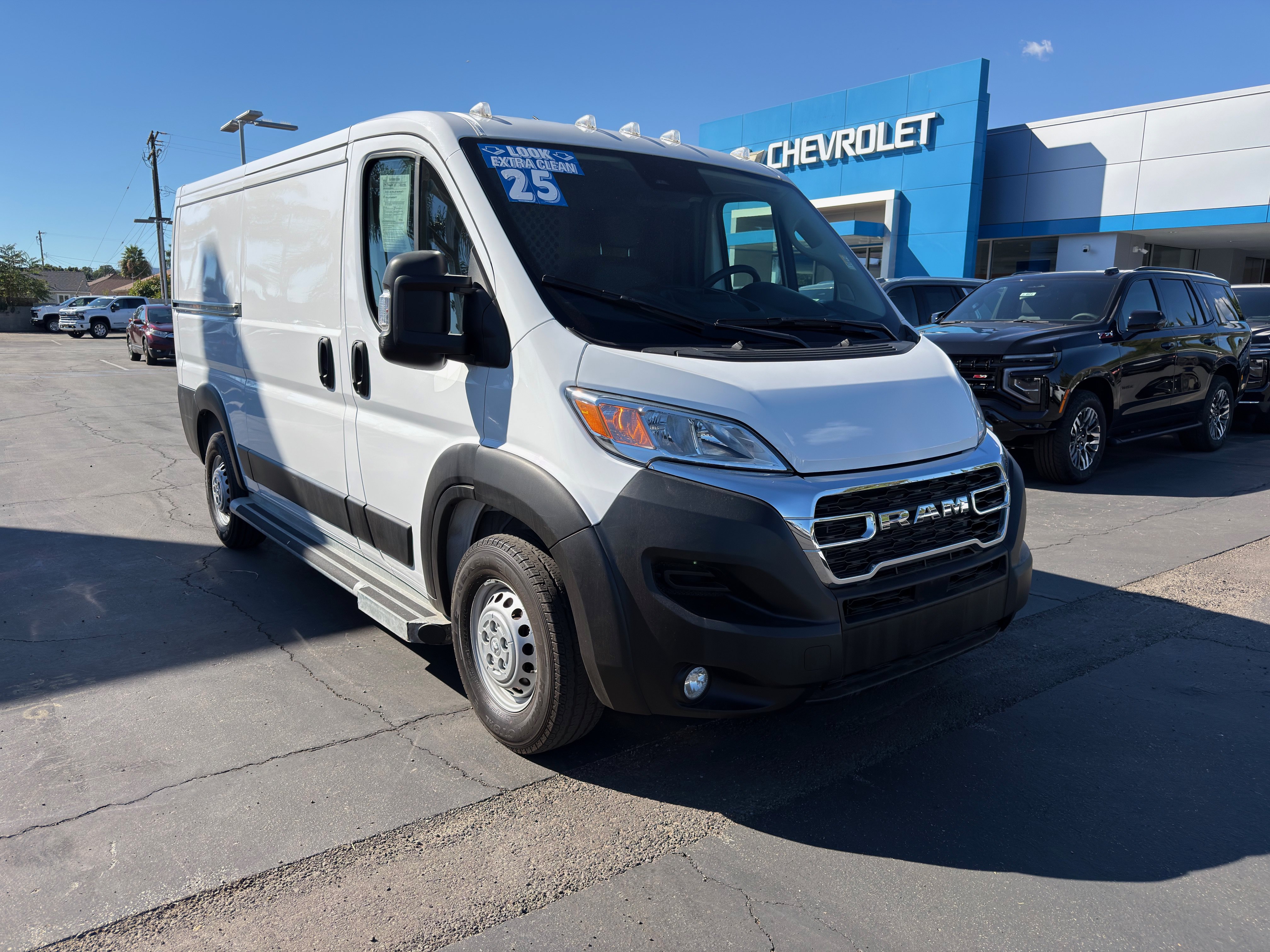 Used 2025 RAM ProMaster 2500 w/ U-Haul Equipment Group FWD image 2