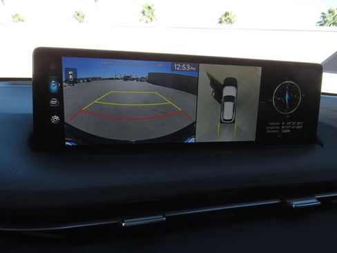 Used 2024 Genesis GV70 2.5T w/ Advanced Package image 22