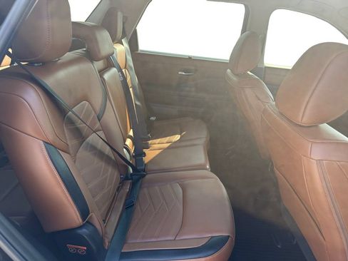 Used 2024 Nissan Pathfinder Platinum w/ Cargo Package FWD image 17