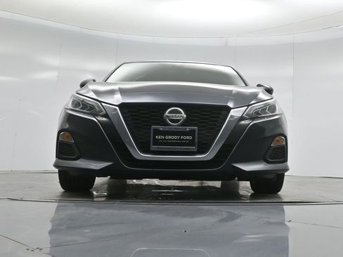 Used 2022 Nissan Altima 2.5 SV image 44
