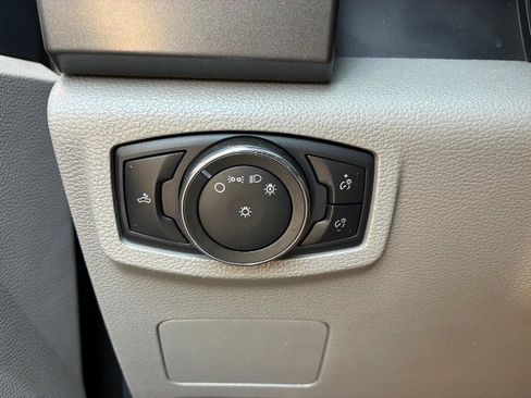 Used 2022 Ford F250 XLT AWD/4WD image 24