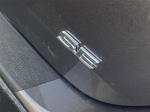 Used 2023 Toyota Camry SE w/ Protection Package (Q2) (TMS) image 9