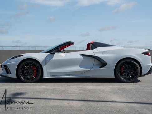 Used 2023 Chevrolet Corvette Stingray Premium Conv w/ Stealth Interior Trim Package RWD image 8