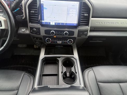 Used 2022 Ford F350 Lariat w/ Lariat Ultimate Package AWD/4WD image 28