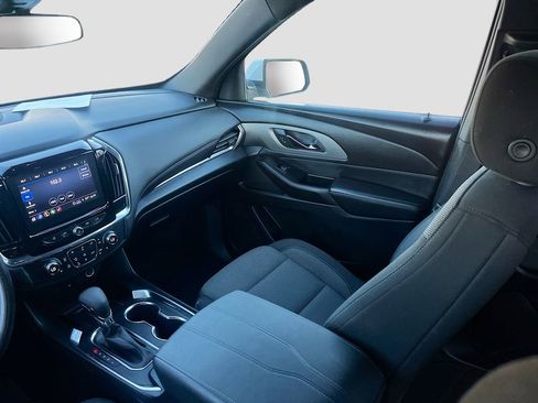 Used 2023 Chevrolet Traverse LT FWD image 23