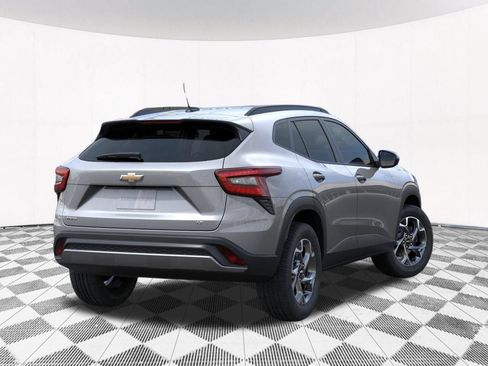 New 2026 Chevrolet Trax LT w/ Driver Confidence Package FWD image 10