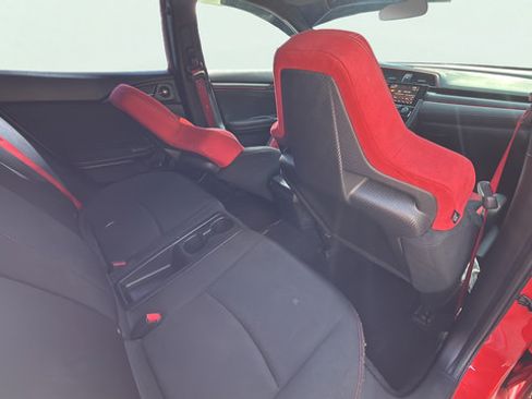 Used 2019 Honda Civic Type R image 22