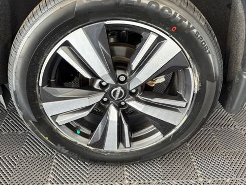 Certified 2023 Nissan Rogue SL w/ SL Premium Package FWD image 14