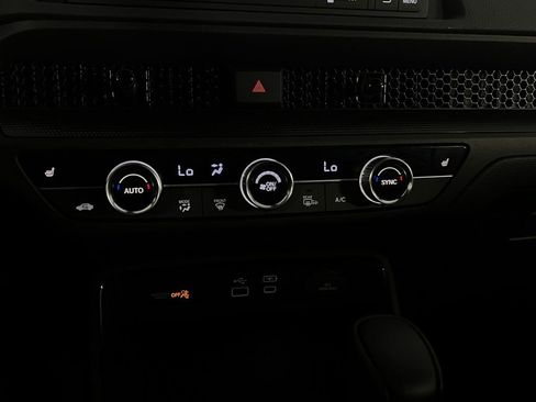 Used 2025 Honda CR-V Sport image 16