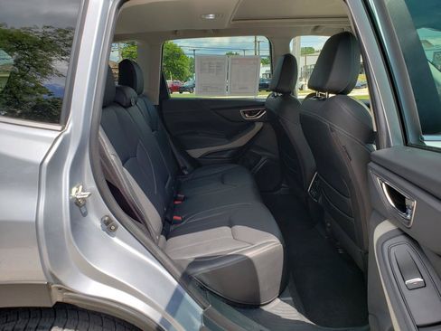 Used 2022 Subaru Forester Limited AWD/4WD image 15