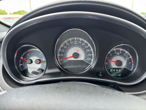 Used 2013 Chrysler 200 Touring FWD image 20