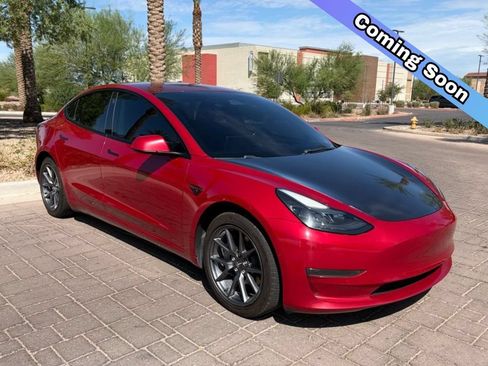 Used 2022 Tesla Model 3 Standard Range RWD image 1