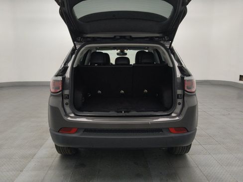 Used 2018 Jeep Compass Latitude w/ Popular Equipment Group AWD/4WD image 29