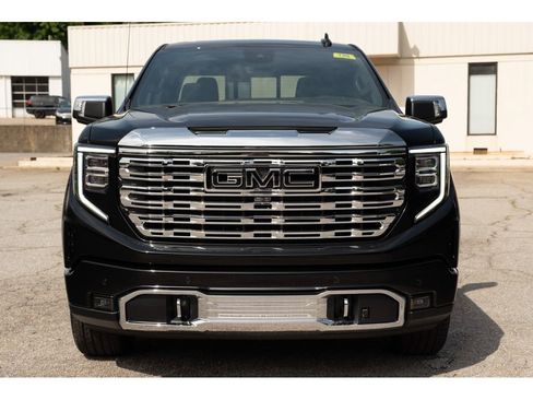 New 2026 GMC Sierra 1500 Denali AWD/4WD image 3
