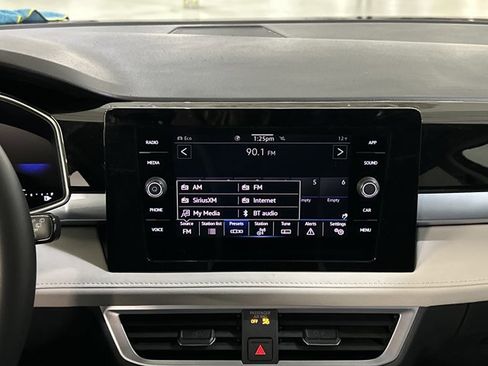 New 2026 Volkswagen Taos SE image 31