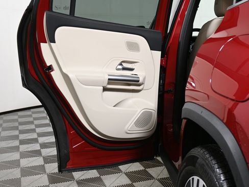 Certified 2025 Mercedes-Benz GLA 250 GLA 250 image 32