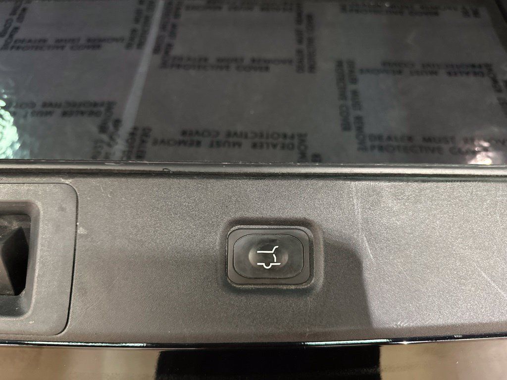 Used 2025 Ford Expedition Max Platinum AWD/4WD image 38