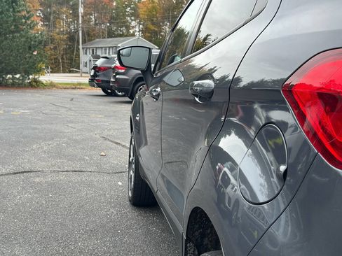 Used 2018 Ford EcoSport SE w/ SE Cold Weather Package image 15