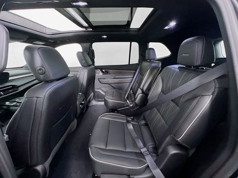 New 2026 Buick Enclave Avenir w/ Super Cruise Package image 22