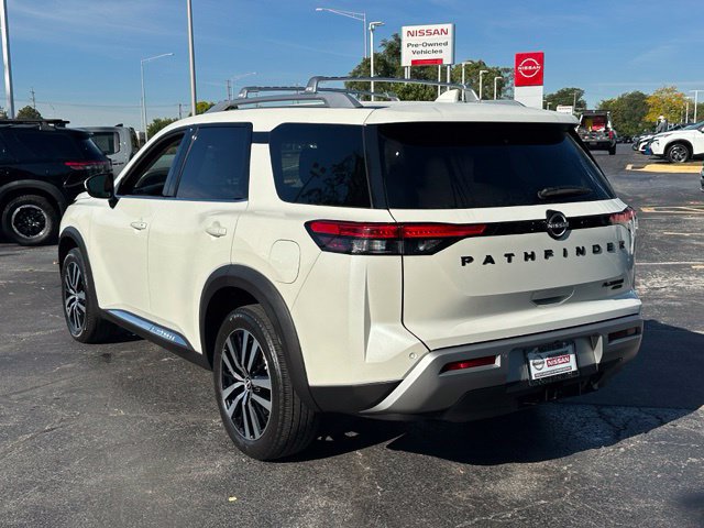 Certified 2023 Nissan Pathfinder Platinum AWD/4WD image 5