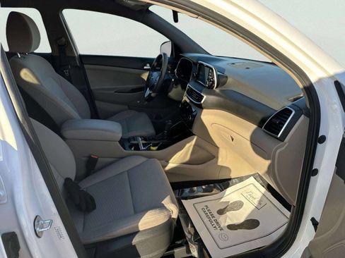 Used 2019 Hyundai Tucson Sport image 16