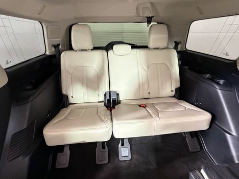 Used 2020 Ford Expedition Platinum image 7