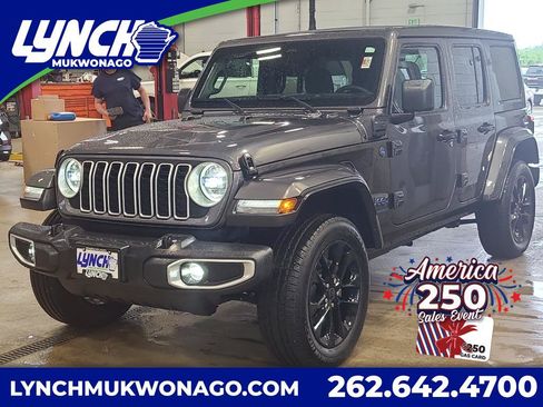 Used 2025 Jeep Wrangler Unlimited Sahara w/ Safety Group AWD/4WD image 1
