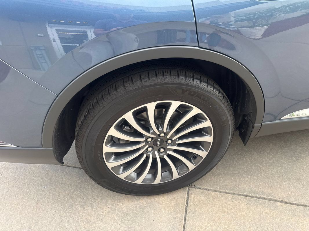 Used 2020 Lincoln Aviator Reserve w/ Equipment Group 201A AWD/4WD image 23